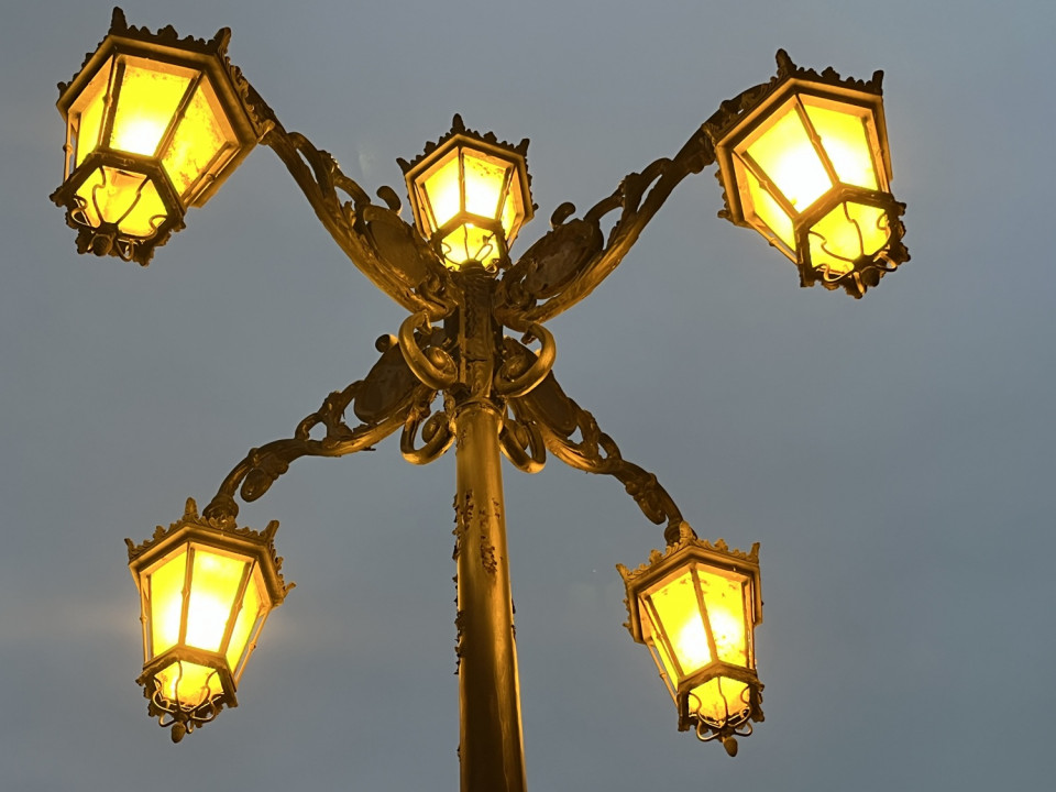 Oviedo, detalle de las farolas, @Carlos Cuesta