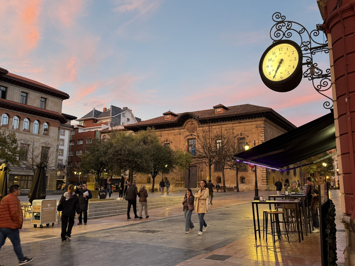 Oviedo, Plaza Porlier, @Carlos Cuesta