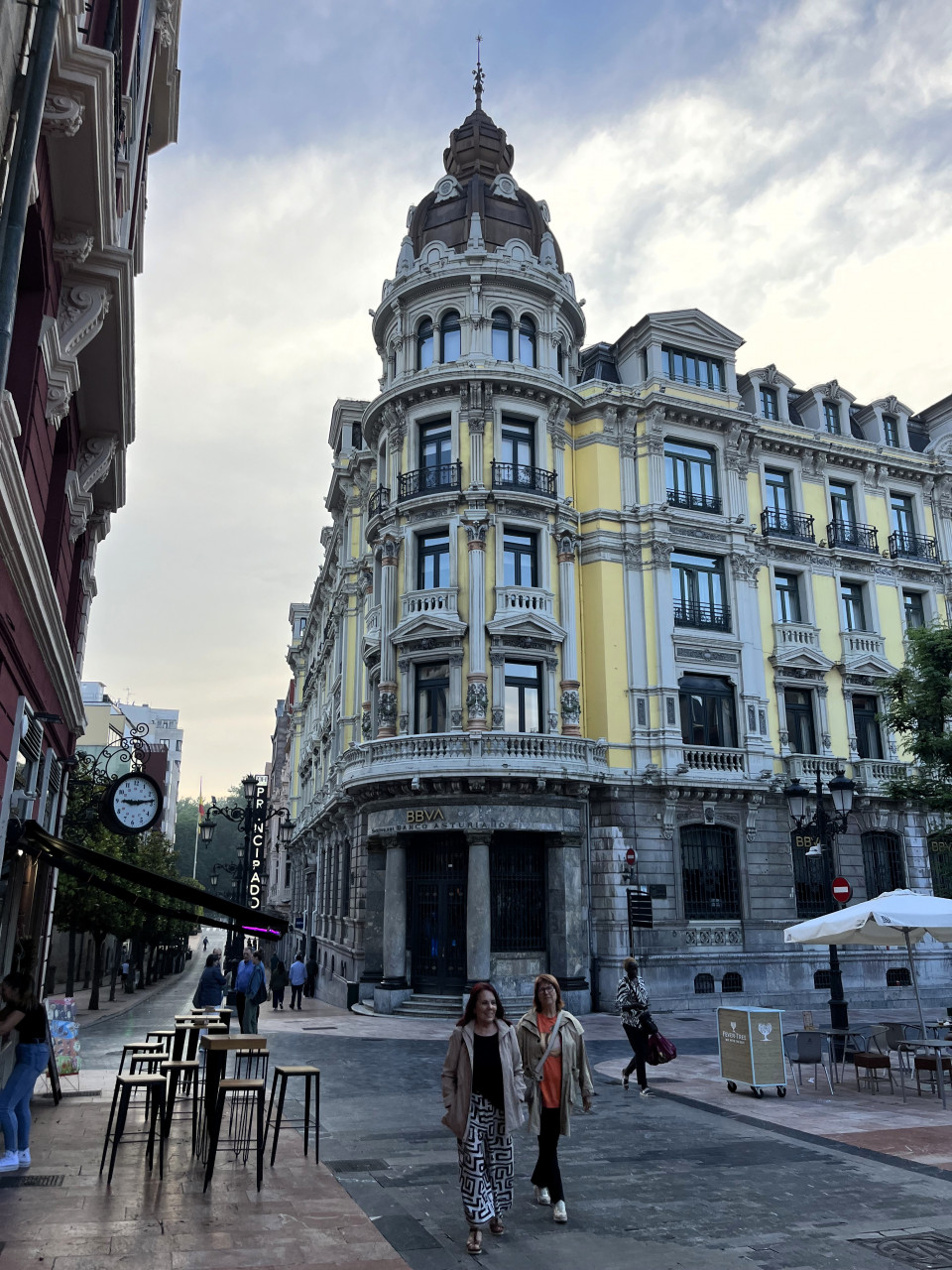 Oviedo, Edificios de la Plaza Porlier @Carlos Cuesta