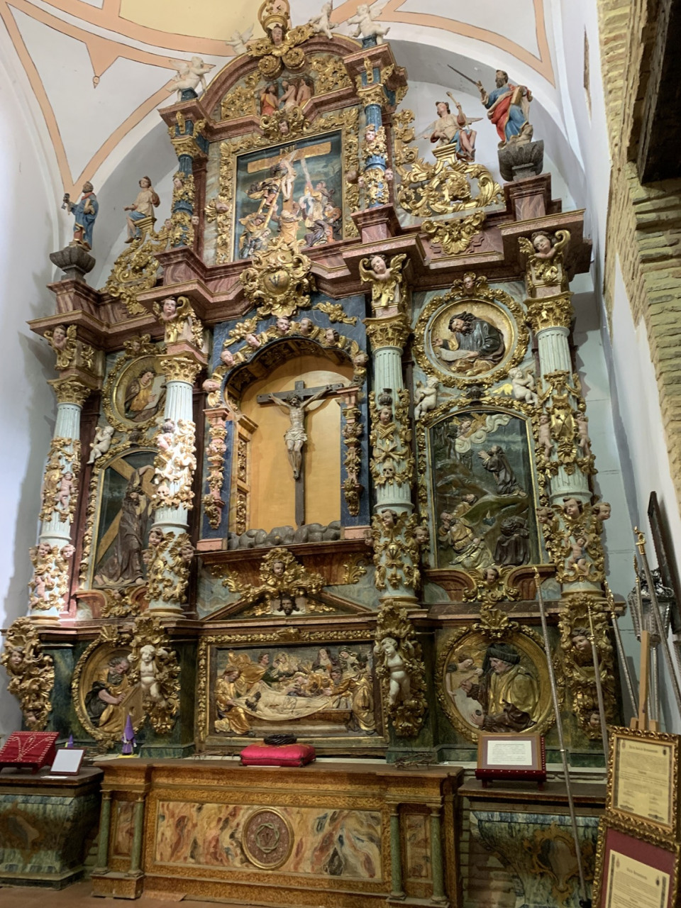 Retablo de la Pasión, en la capilla de Jesús, en la Iglesia de San Lorenzo, Sahagún, @Antón Alonso)