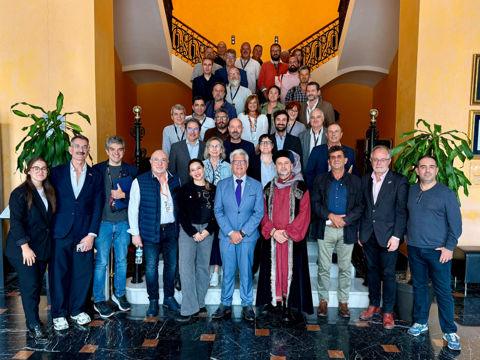 FOTO GRUPAL Alicante capital historica vino mediterraneo