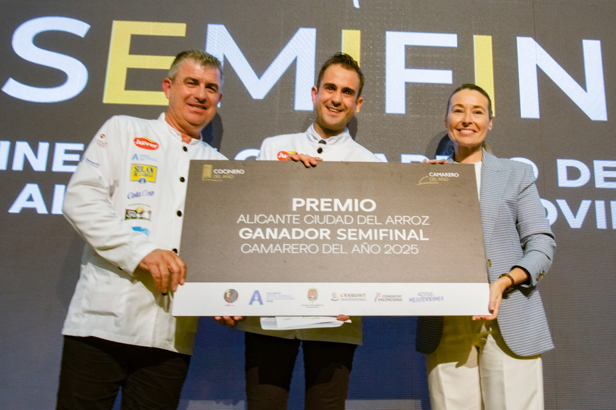 Cocinero Alicante ganador javier gil concejala lidia lopez JPG 1501