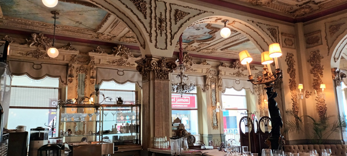 3 restaurante cafe Royalty