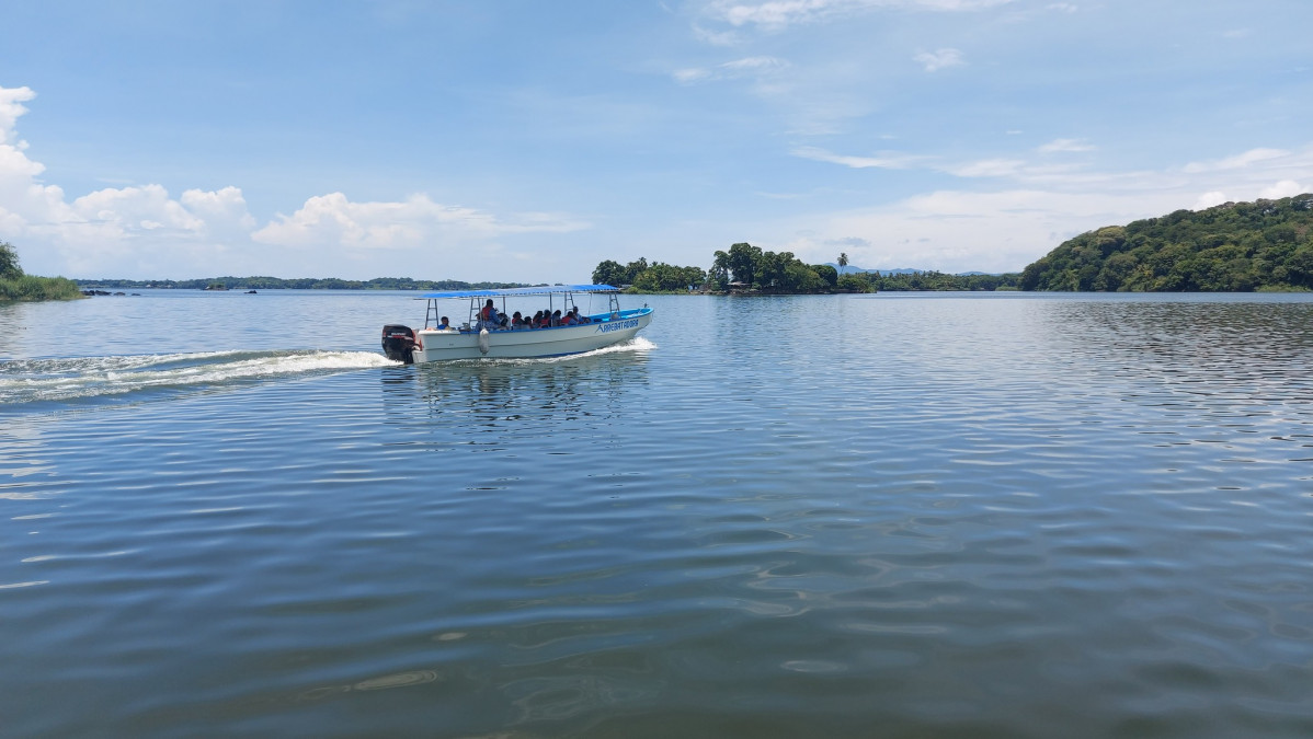 Isletas de Granada, uno de los lugares mu00e1s emblemu00e1ticos de Nicaragua, Formadas por la explosiu00f3n del Volcu00e1n Mombacho 04