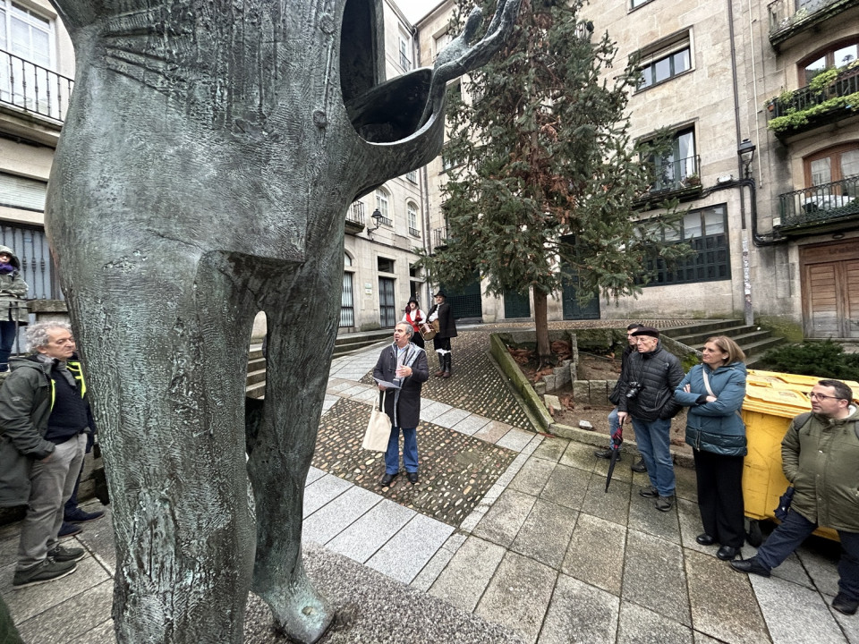 Roteiro de Lamas Carvajal, parada na Praza do Correxidor, Ourense