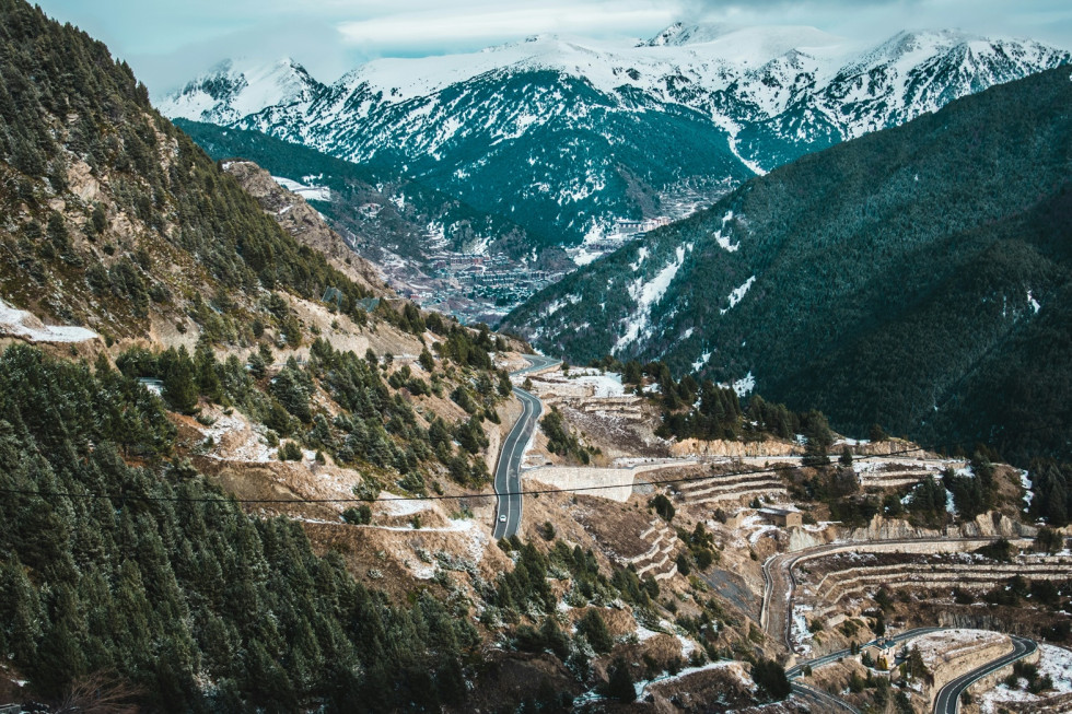 Andorra, denys kostyuchenko in rJYWMbf4 unsplash, 2022, 02