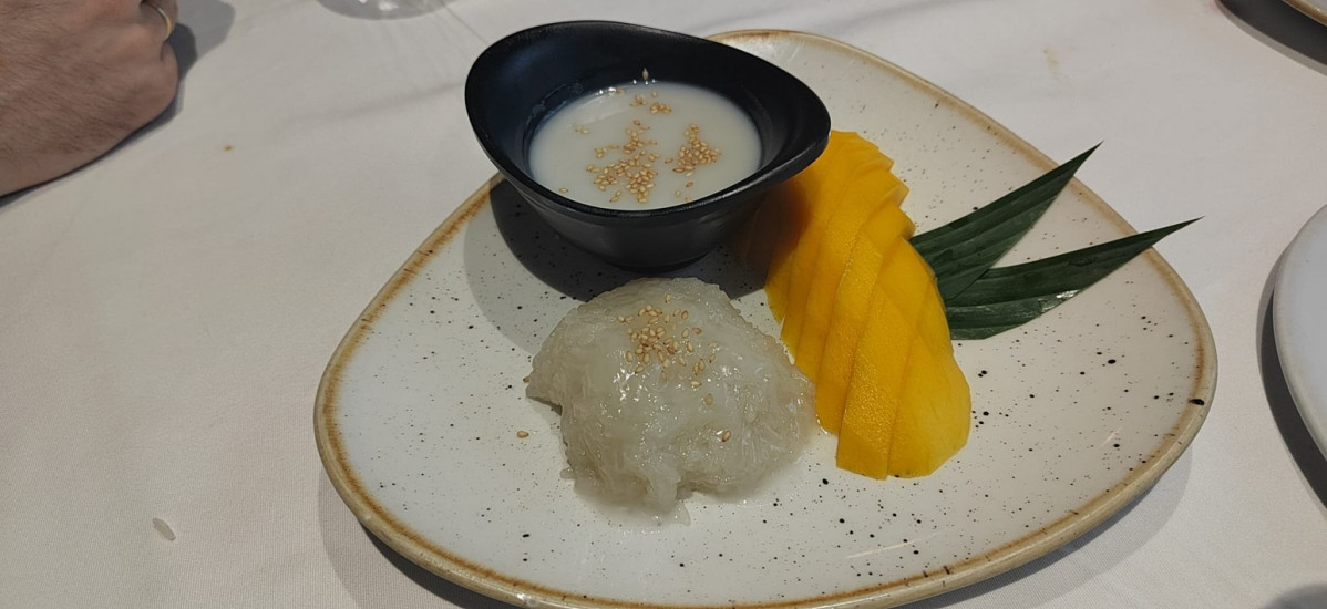 Arroz glutinoso con mango  Thai retiro
