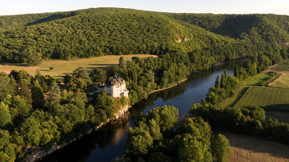 Chateau de la Treyne asomado al río Dordoña