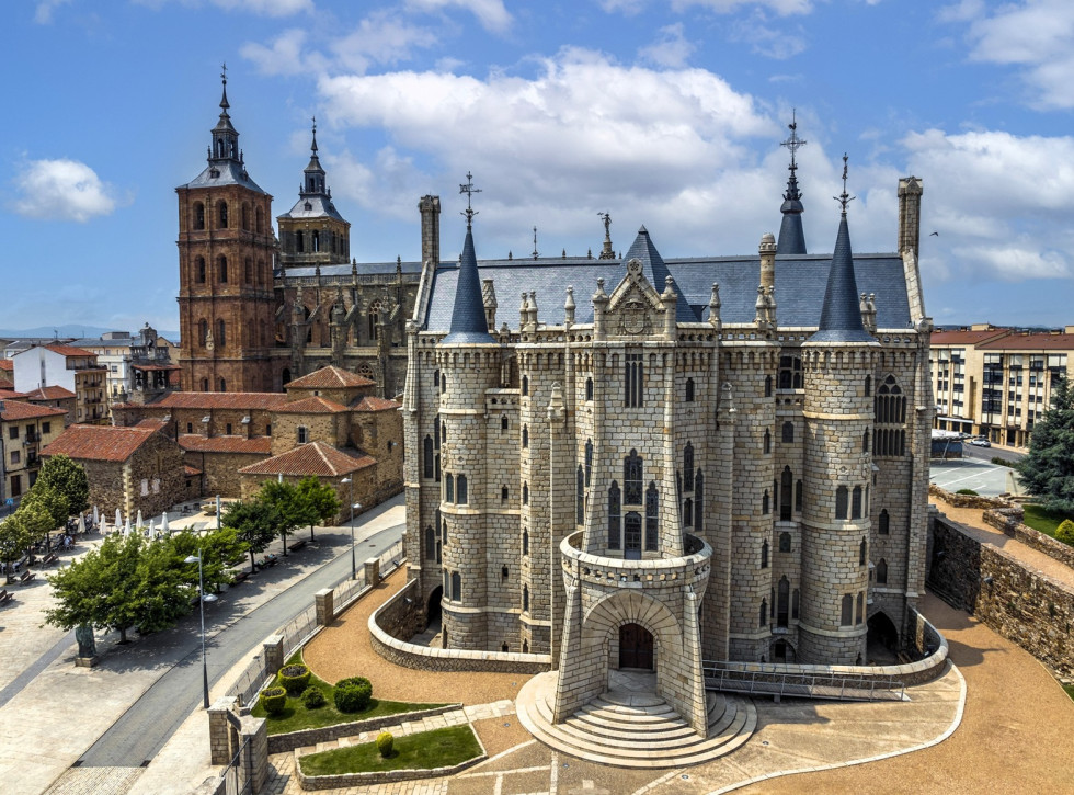Astorga, Leon, Palacio Episopal, Gaudí