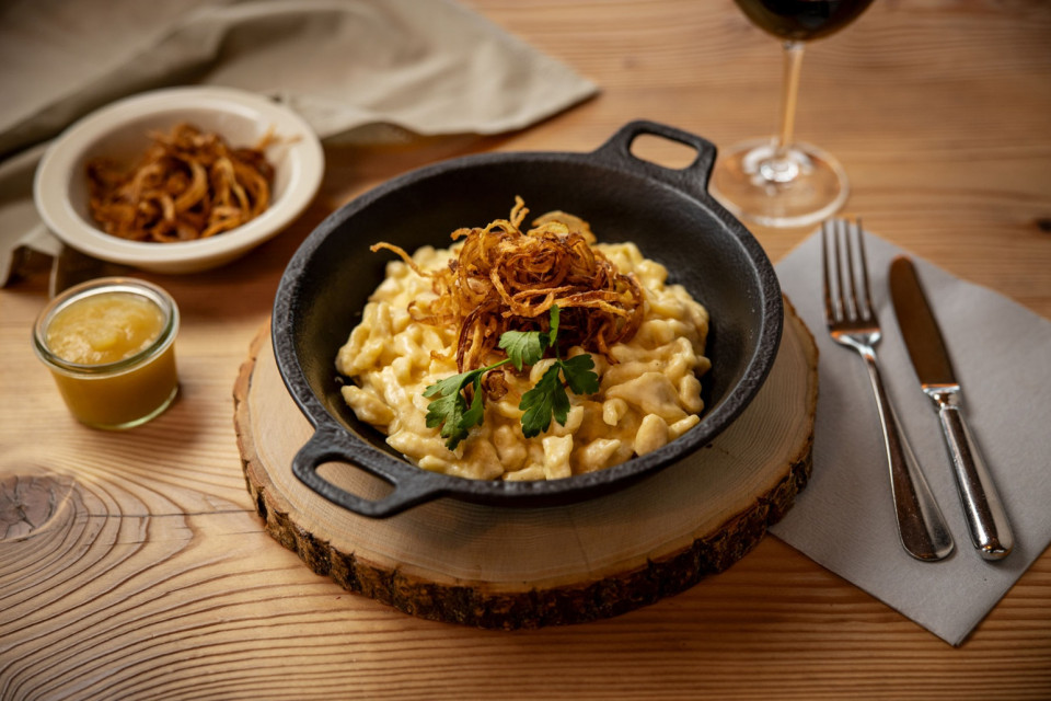 Bergrestaurant Kleine Scheidegg huusgmachti Chaesspaetzli