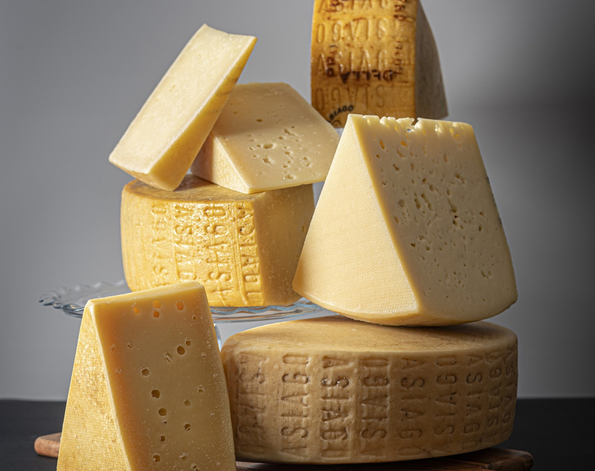 Asiago DOP fresco mezzno stravecchio
