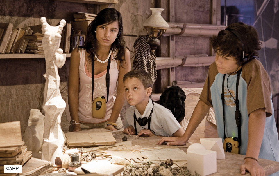 GAUDI CENTRE Interior nens