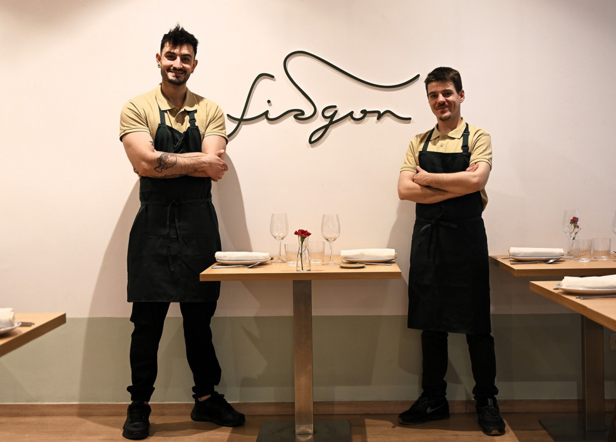 De der. a izq. Nu00e9stor y Carlos