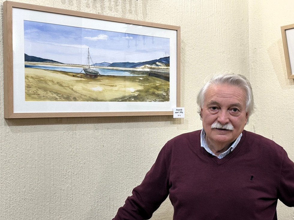 Emilio González Afonso, angte uno de sus cuadros
